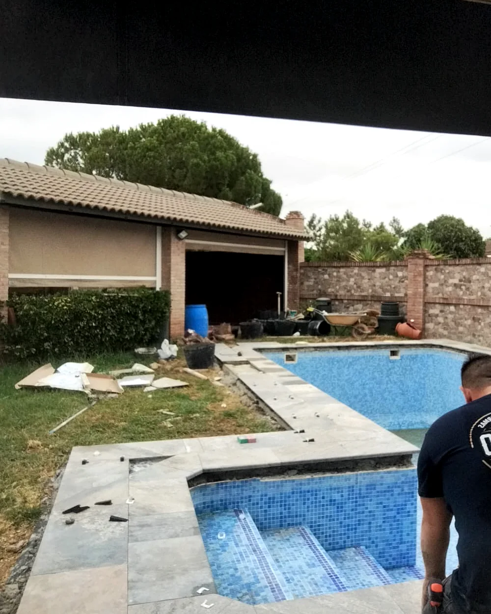 Reforma de piscina en proceso